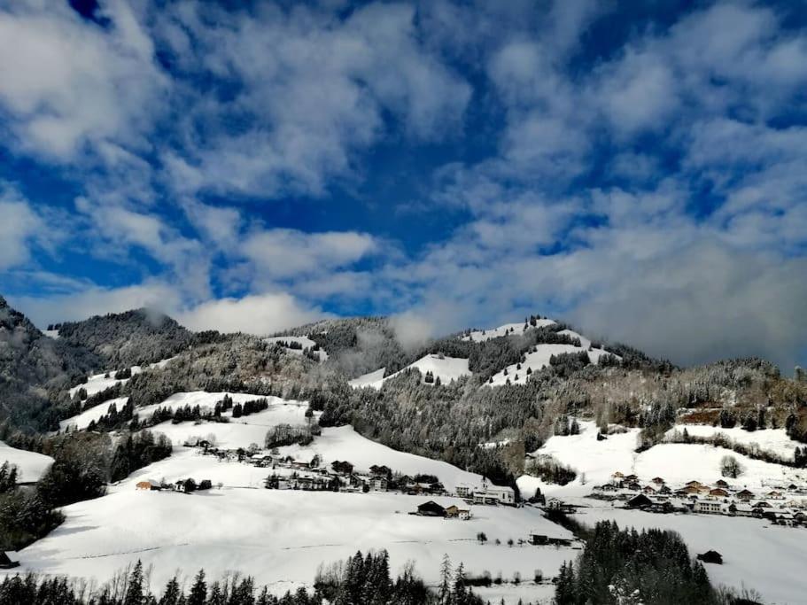 Confortable Chalet Avec Magnifique Vue En Gruyere. Charmey Ngoại thất bức ảnh